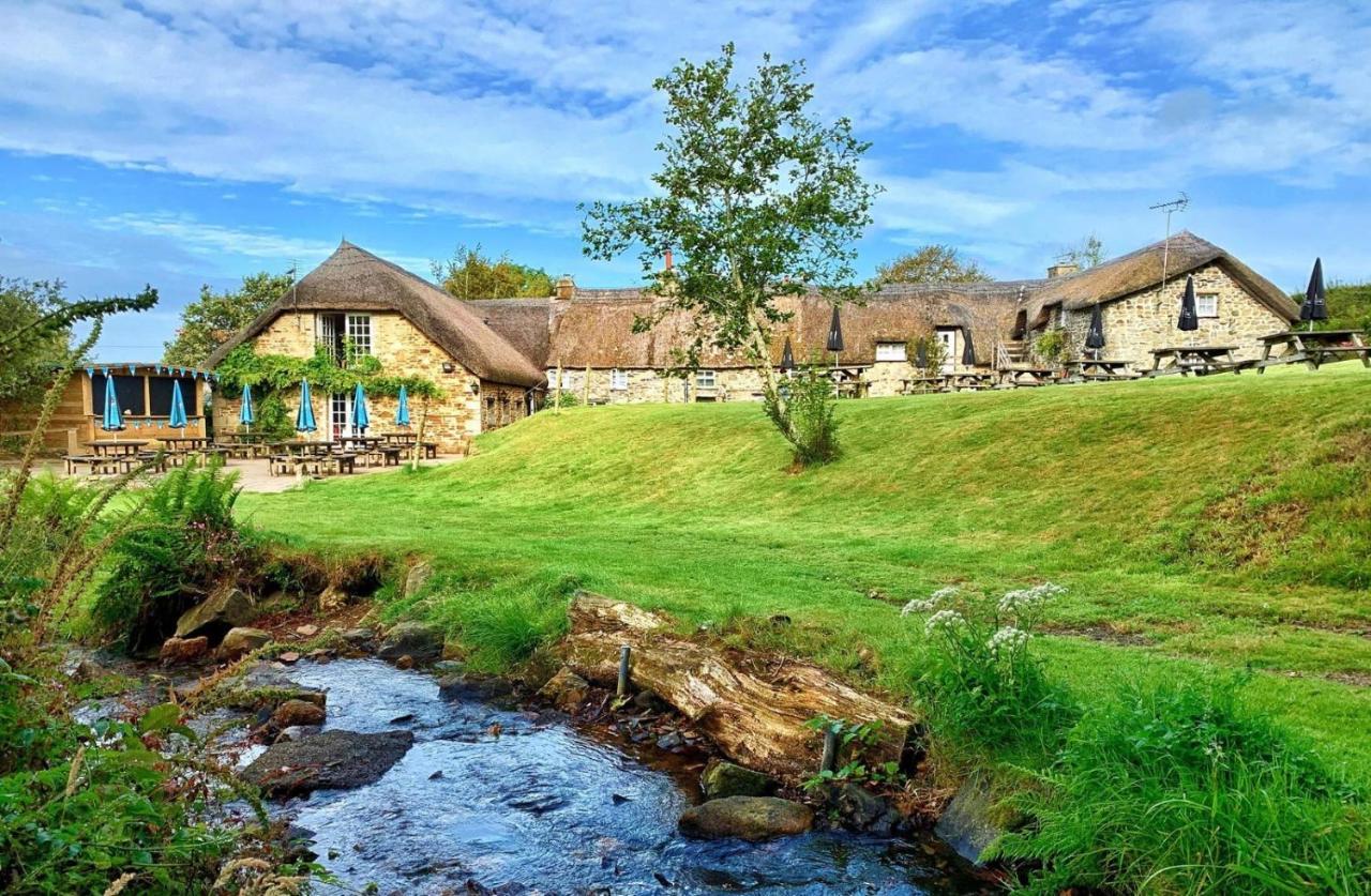 Bearslake Inn Bridestowe Eksteriør bilde